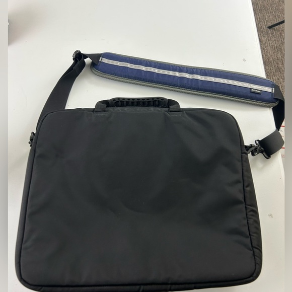LL Bean messenger bag - Picture 5 of 5